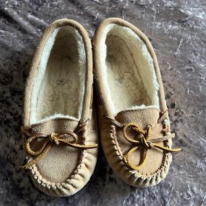 Kid’s Minnetonka Moccasins